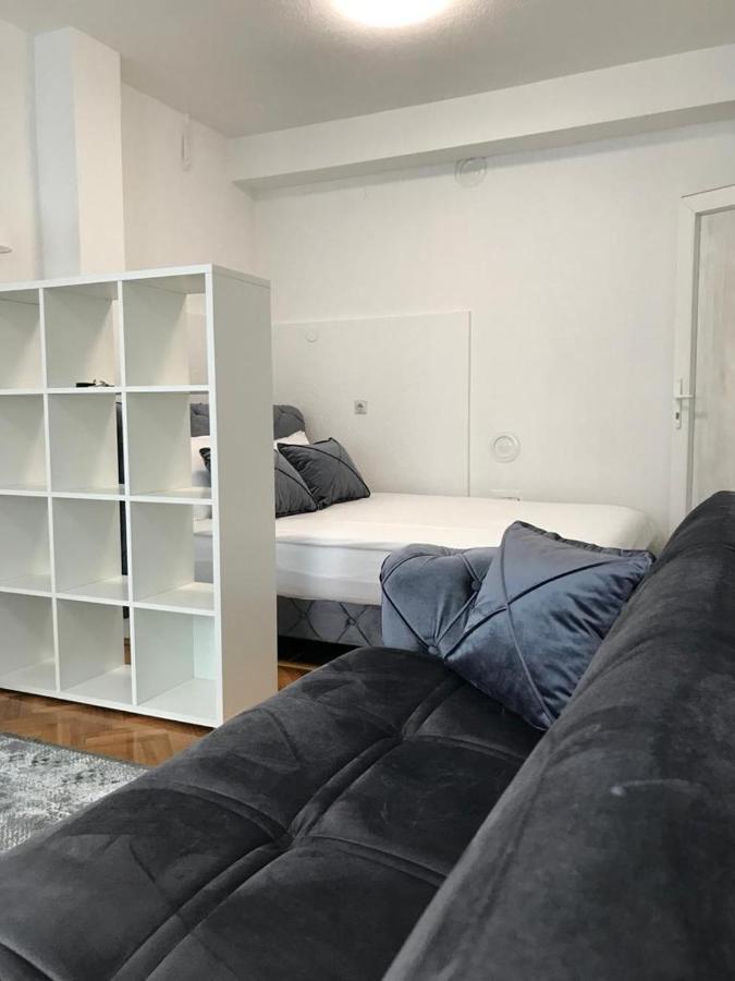 Stan Na Dan Appartement Novi Pazar Buitenkant foto